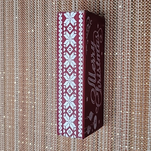 Design Block, Red, Merry Christmas, NWT - Picture 3 of 10